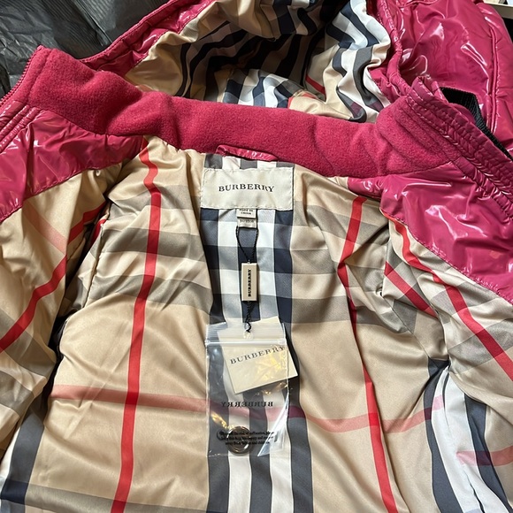 BNWT Girl’s Burberry Puffer Jacket - Picture 6 of 12